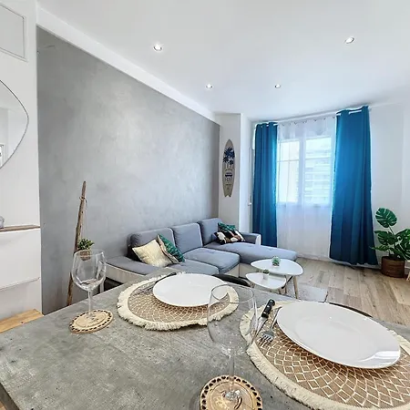 2 Bedroom Centre-ville Appartamento Cannes