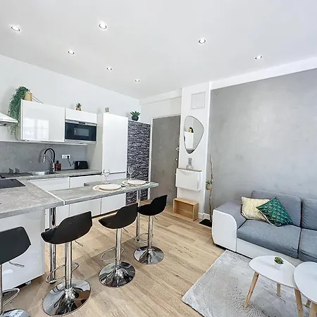 2 Bedroom Centre-ville * Cannes